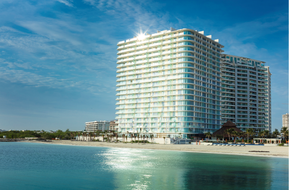 SLS-Cancun-Hotel-and-Residences-fachada