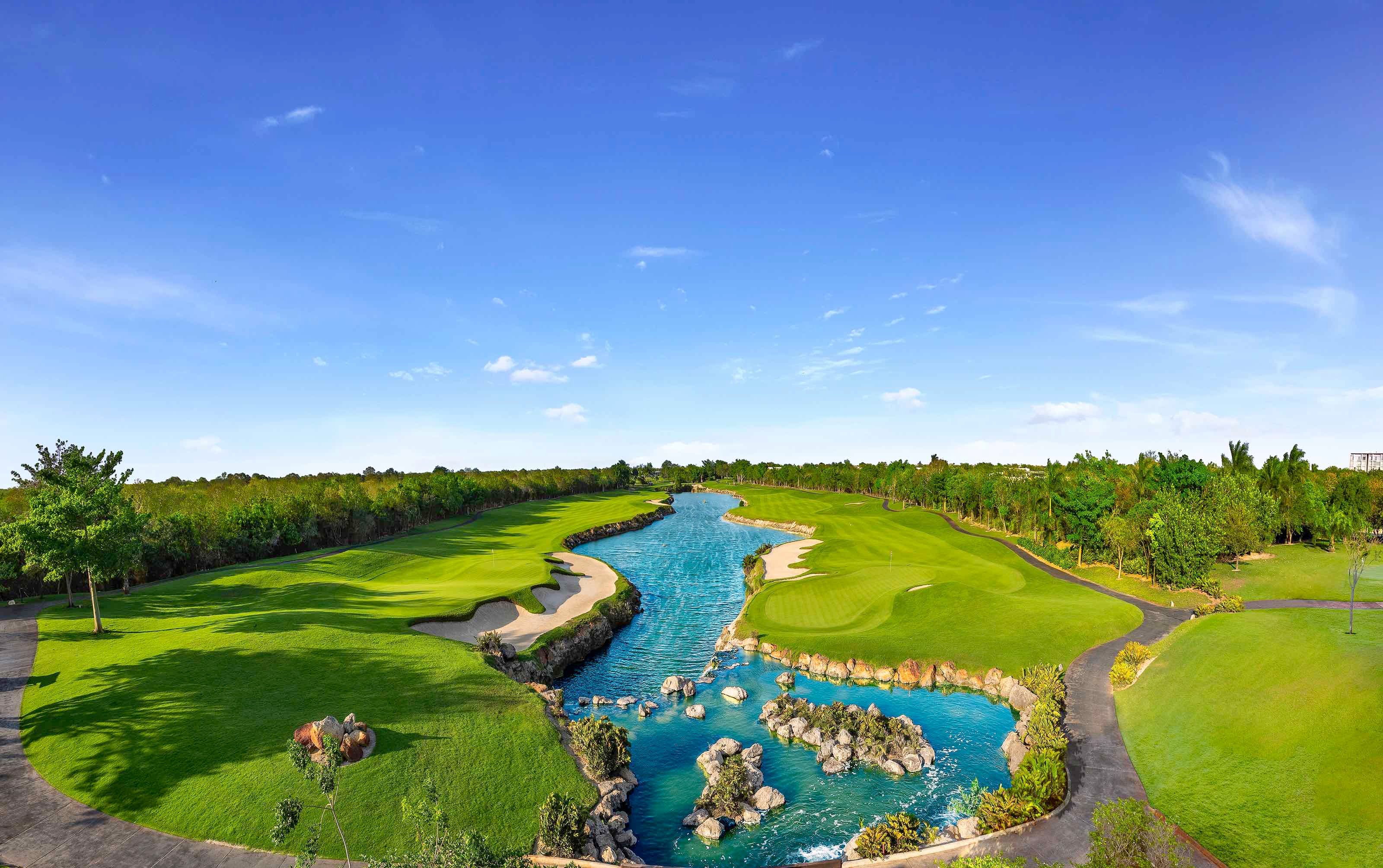 El Jaguar Golf Course - Web