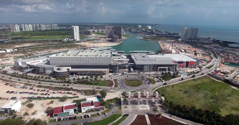 main-marina-town-center-puerto-cancun.jpg