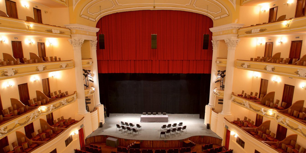 Teatro Peon Contreras
